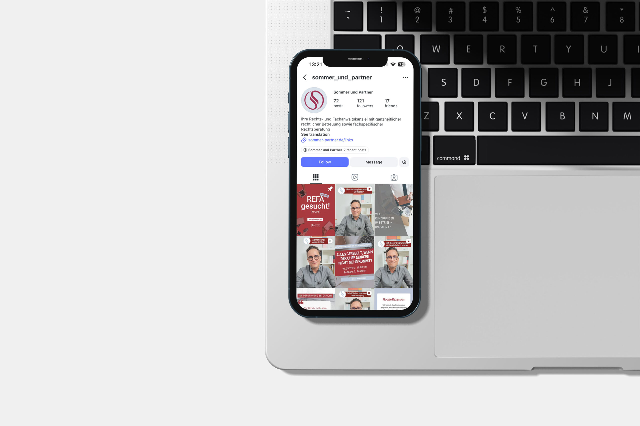 Sommer & Partner Social Media Mockup Handy auf Laptop